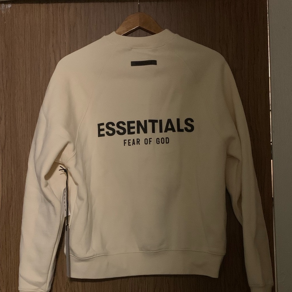 Fear of God Essentials Cream Crewneck 2021 - Picture 2 of 6